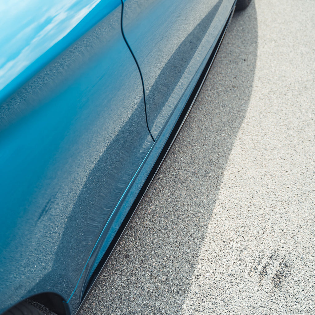 BMW 4 SERIES 2013-2020 F32 GLOSS BLACK FULL KIT (TWIN EXHAUST)
