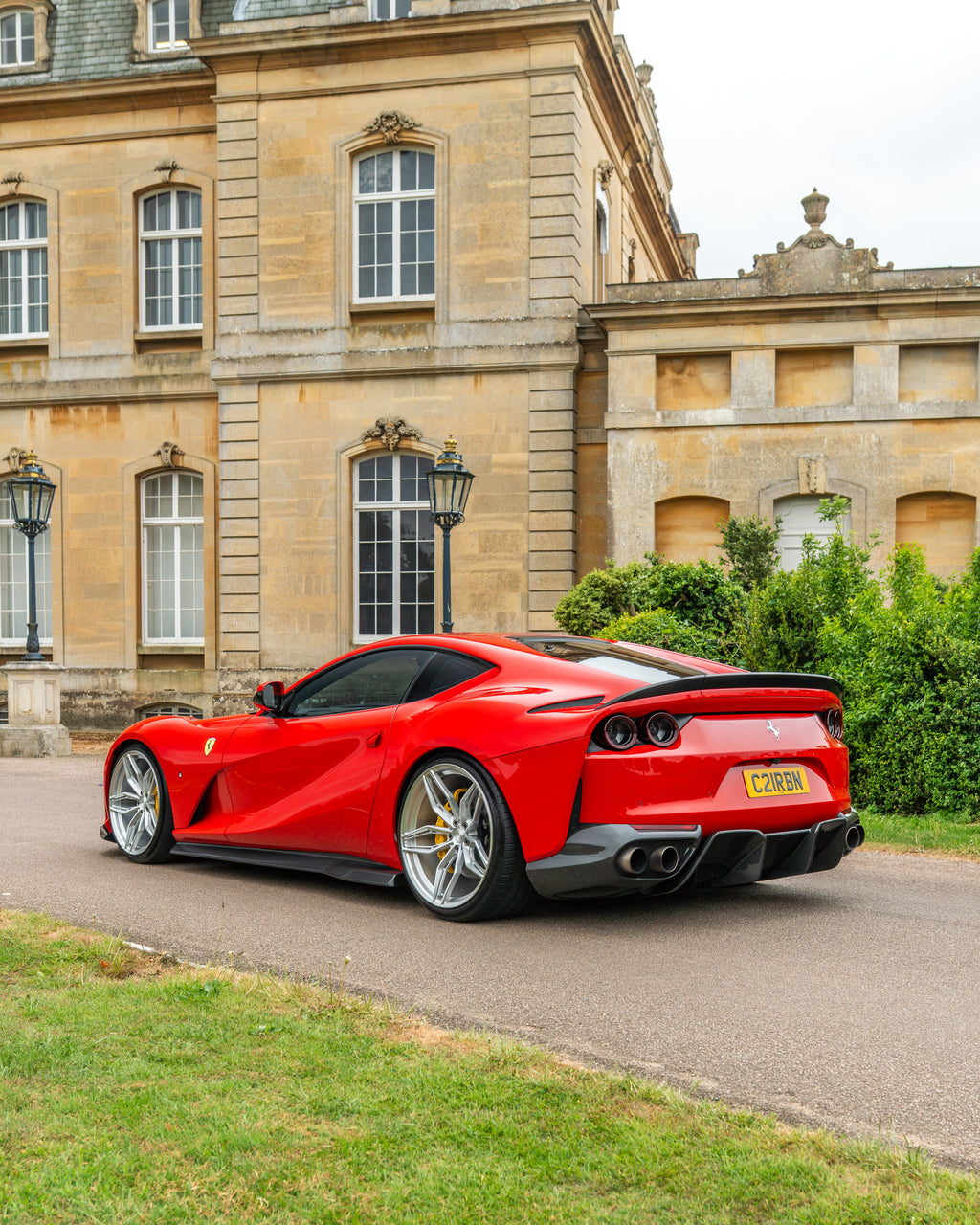 FERRARI 812 SUPERFAST CARBON FIBRE KIT V1 - CT DESIGN
