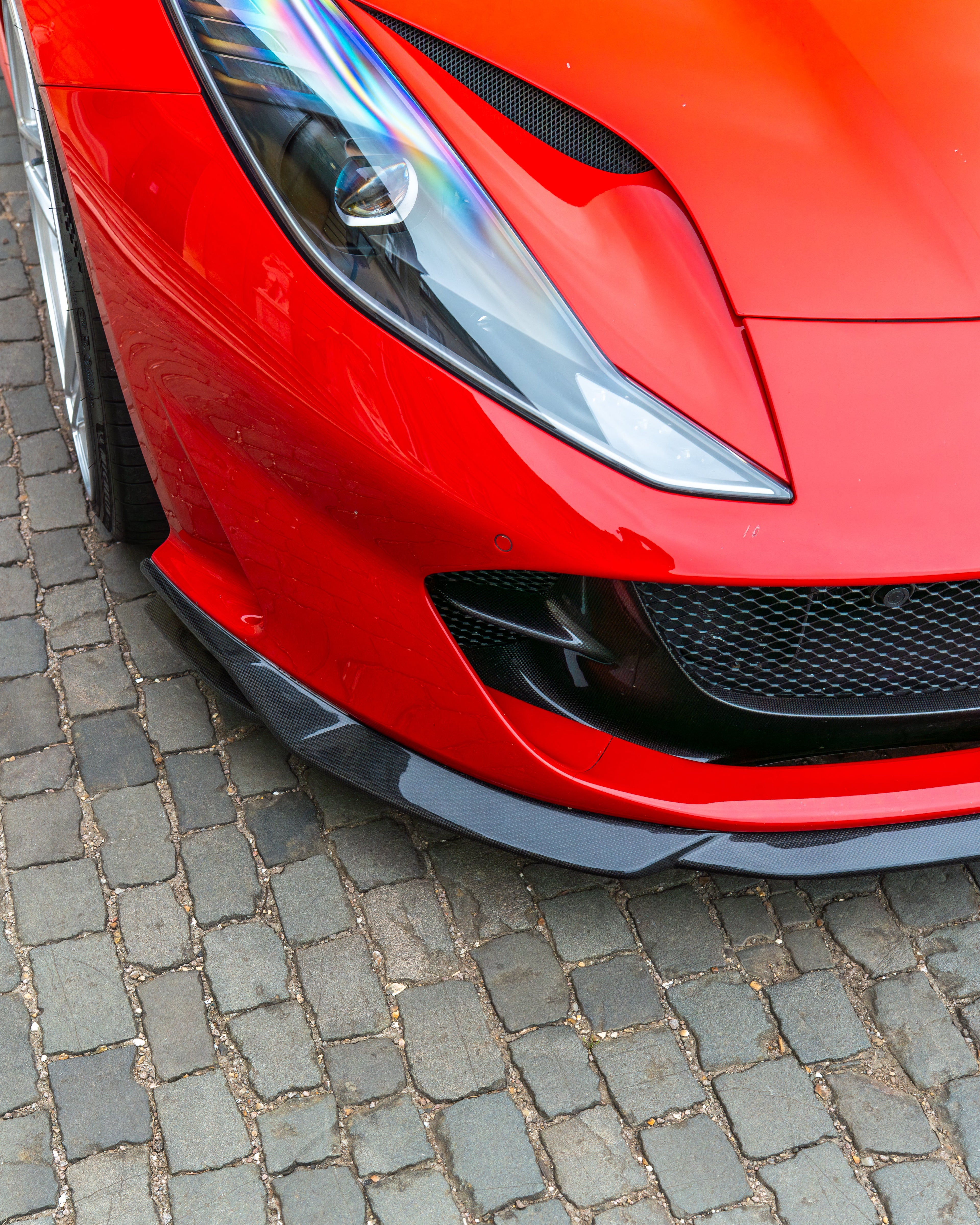 FERRARI 812 SUPERFAST CARBON FIBRE KIT V1 - CT DESIGN