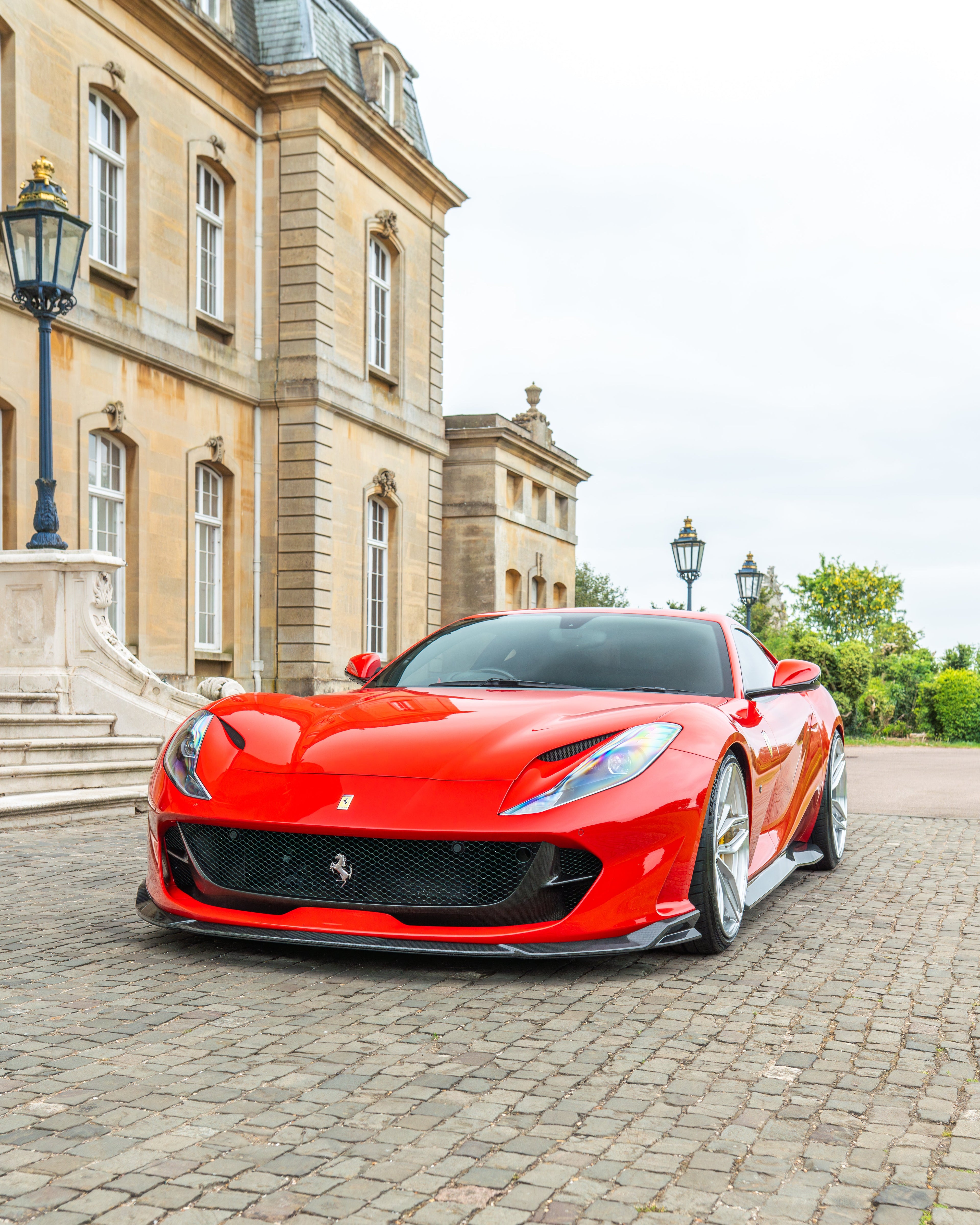 FERRARI 812 SUPERFAST & GTS CARBON FIBRE SIDE SKIRT EXTENSION - CT DESIGN