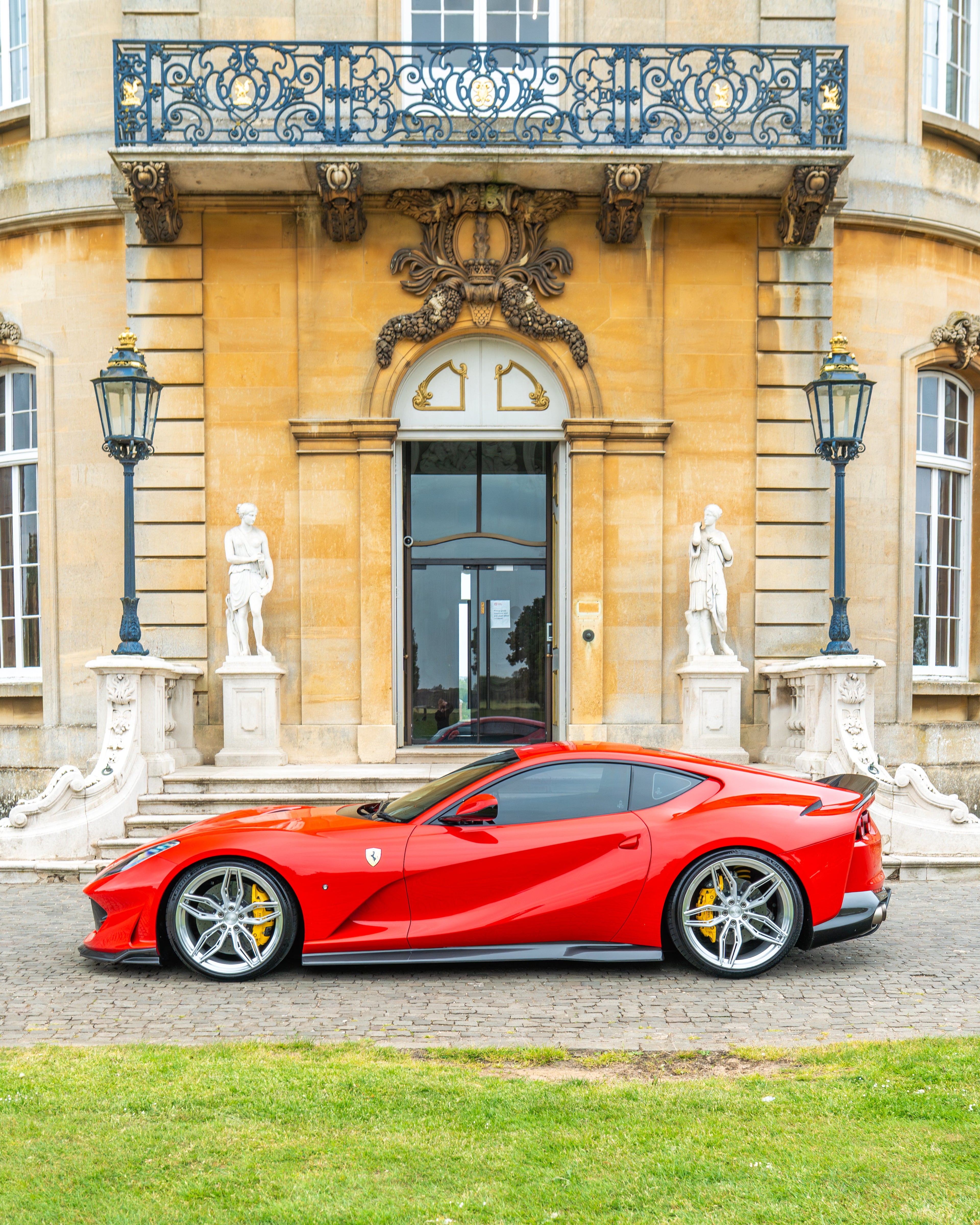 FERRARI 812 SUPERFAST CARBON FIBRE KIT V1 - CT DESIGN