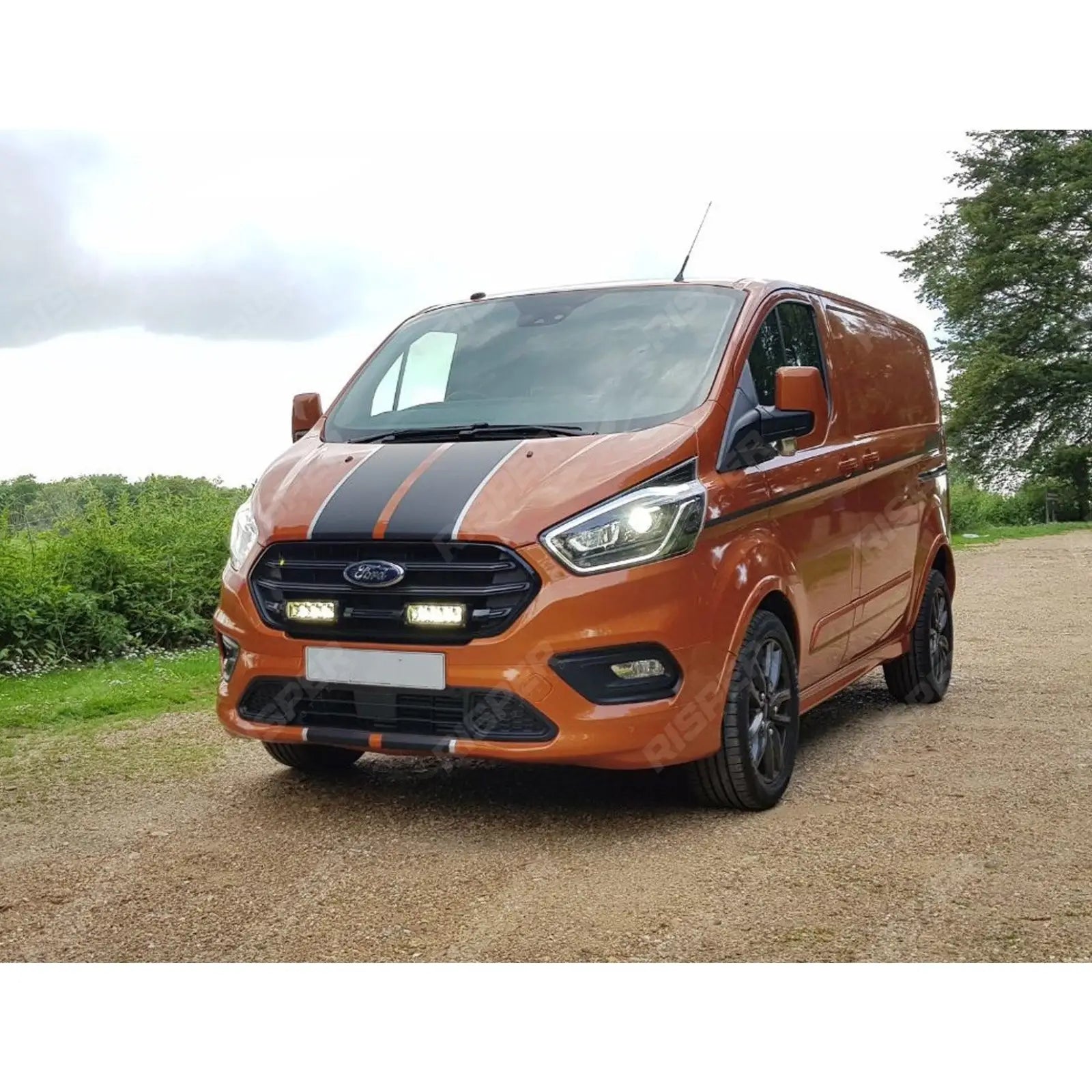 Ford Transit Custom 2018 - 2024 - Lazer Light Grille Kit - Triple-R 750 Standard With Side Lights