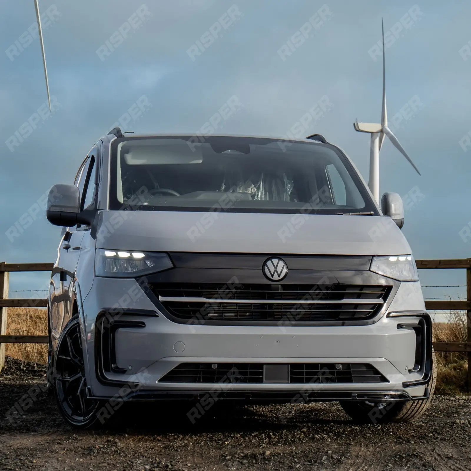 Front Splitter Lip In Gloss Black For Volkswagen Transporter T7 2025 on