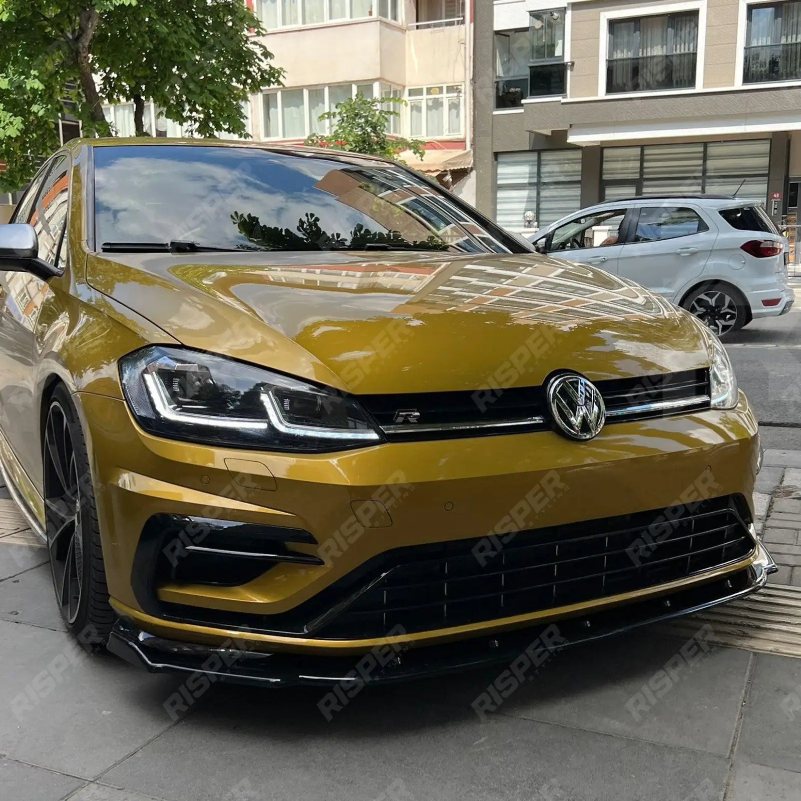 Front Splitter Lip In Gloss Black For VW Golf MK8 2020+ Standard Style/Life