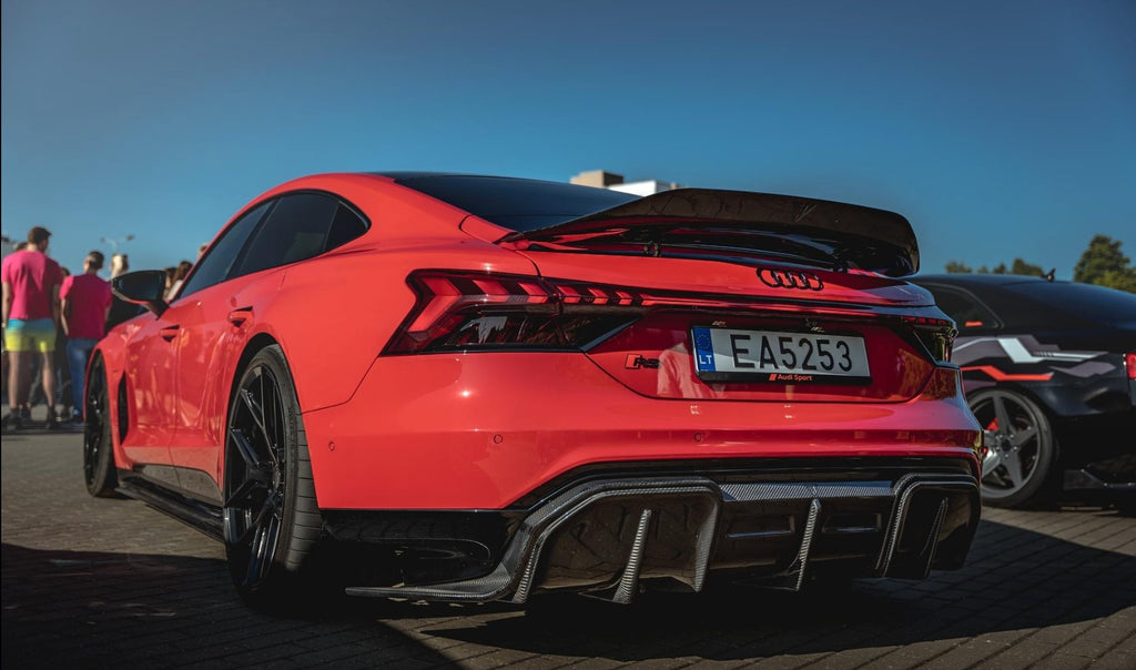 FUTURE DESIGN - AUDI E-TRON GT DRY CARBON FIBRE REAR DIFFUSER