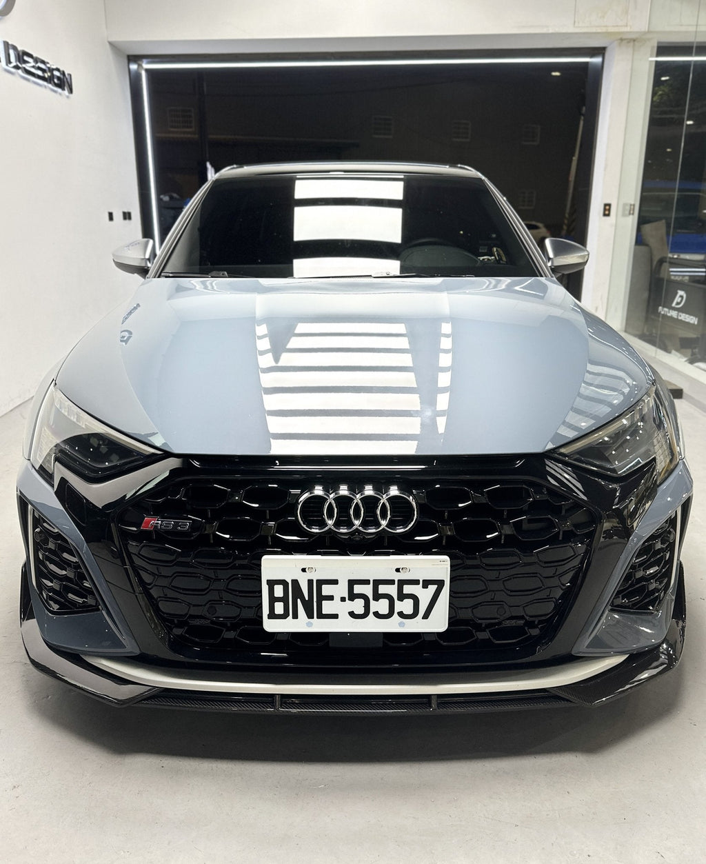 FUTURE DESIGN - AUDI RS3 8Y DRY CARBON FIBRE FRONT LIP
