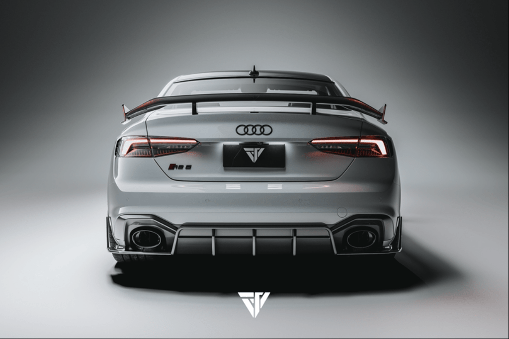 FUTURE DESIGN - AUDI RS5 B9 CARBON FIBER REAR DIFFUSER