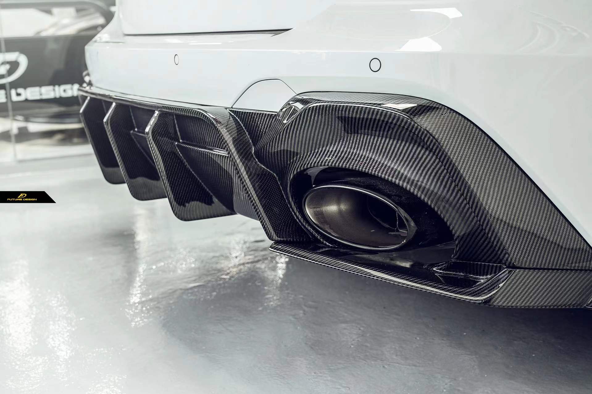 FUTURE DESIGN - AUDI RS6 RS7 C8 DRY CARBON FIBRE REAR DIFFUSER & CANARDS ( BLAZE KIT)