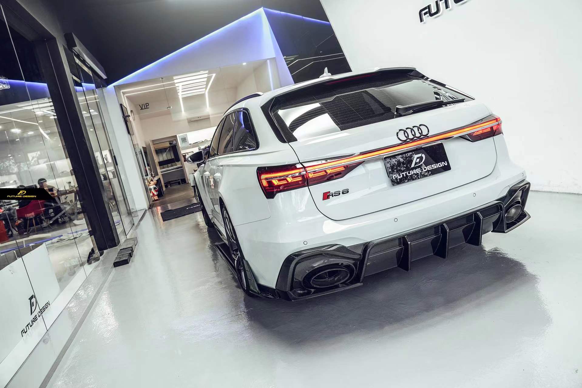 FUTURE DESIGN - AUDI RS6 RS7 C8 DRY CARBON FIBRE REAR DIFFUSER & CANARDS ( BLAZE KIT)