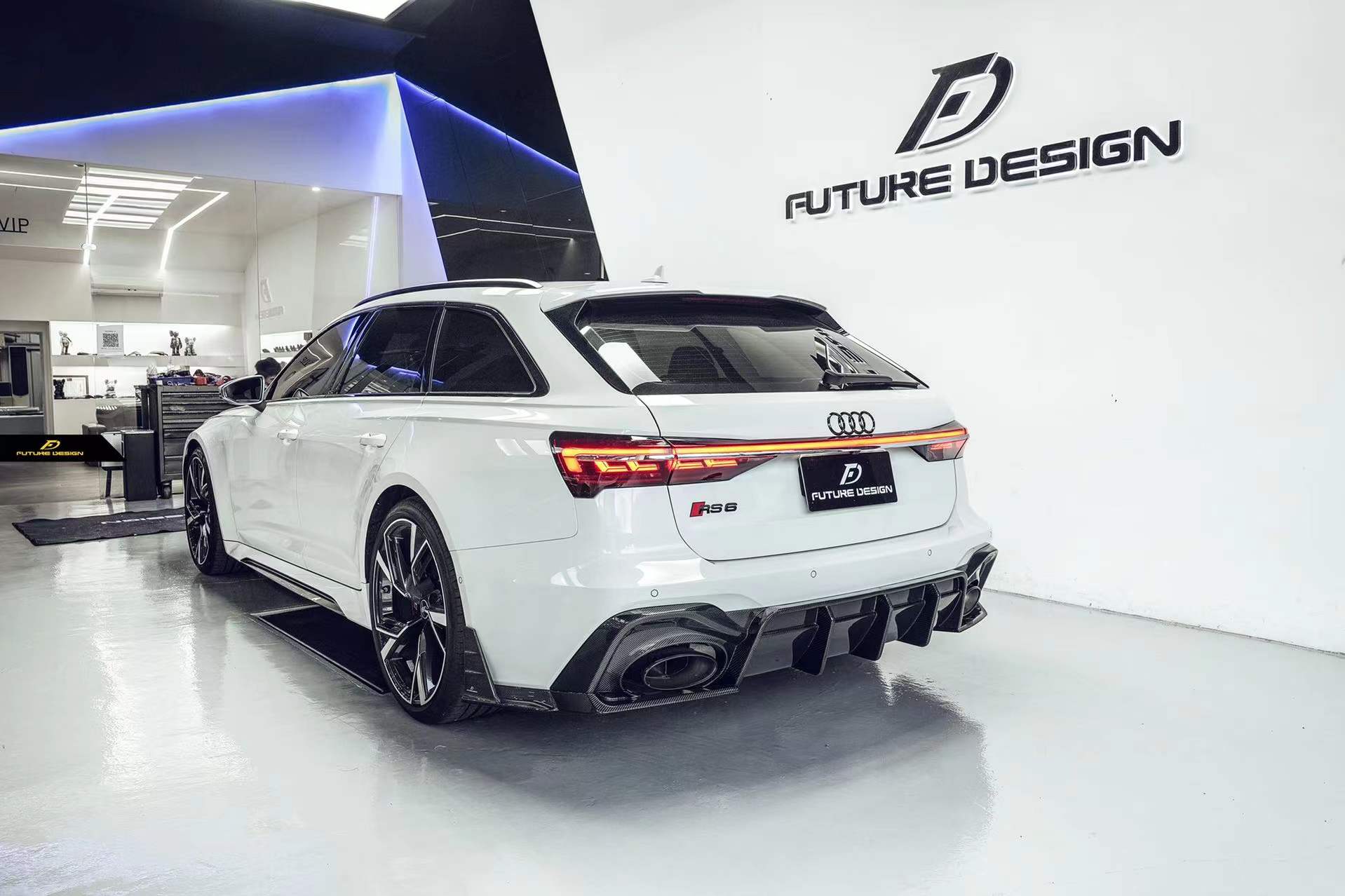 FUTURE DESIGN - AUDI RS6 RS7 C8 DRY CARBON FIBRE REAR DIFFUSER & CANARDS ( BLAZE KIT)