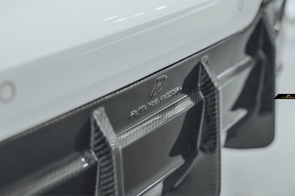 FUTURE DESIGN - BMW 1 SERIES F40 DRY CARBON FIBRE REAR DIFFUSER