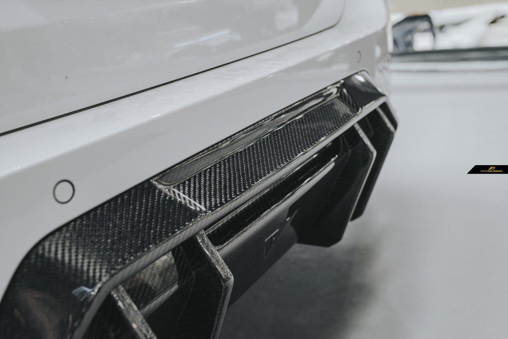 FUTURE DESIGN - BMW 3 SERIES G20 / G21  LCI CARBON FIBRE REAR DIFFUSER V1