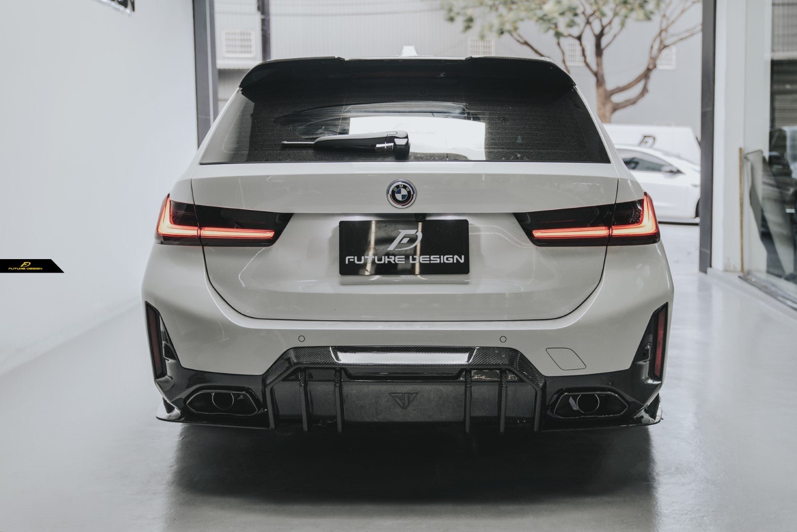 FUTURE DESIGN - BMW 3 SERIES G20 / G21  LCI CARBON FIBRE REAR DIFFUSER V1