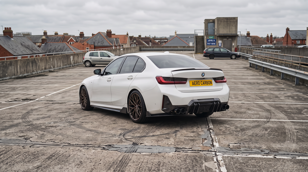 FUTURE DESIGN - BMW 3 SERIES G20 / G21  LCI CARBON FIBRE REAR DIFFUSER V1