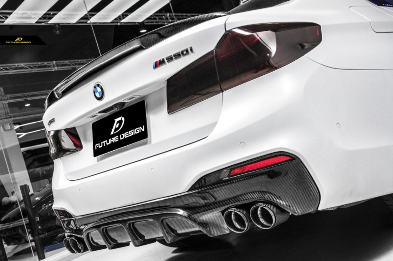 FUTURE DESIGN - BMW 5 SERIES G30 PRE LCI CARBON FIBRE REAR DIFFUSER  ( FD STYLE )