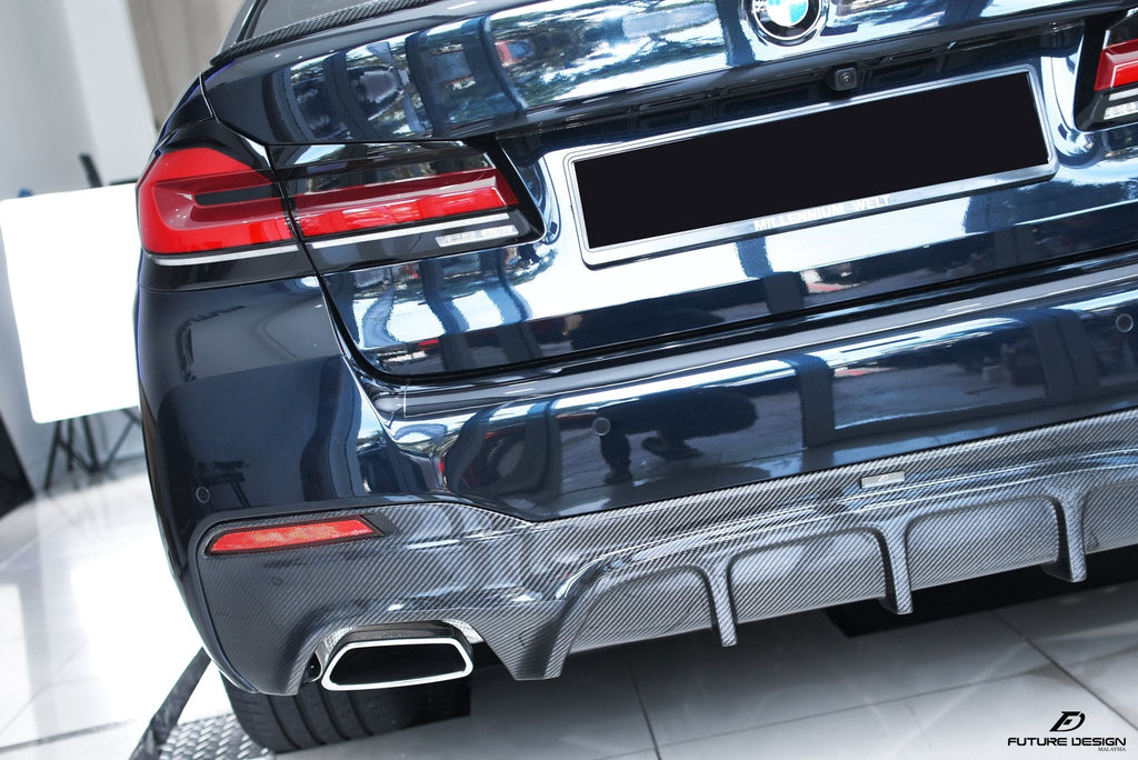 FUTURE DESIGN - BMW 5 SERIES G30 PRE LCI CARBON FIBRE REAR DIFFUSER  ( FD STYLE )
