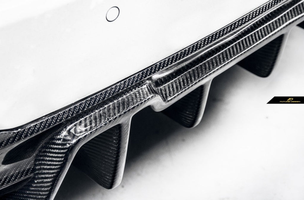 FUTURE DESIGN - BMW 5 SERIES G30 PRE LCI CARBON FIBRE REAR DIFFUSER  ( GT STYLE )