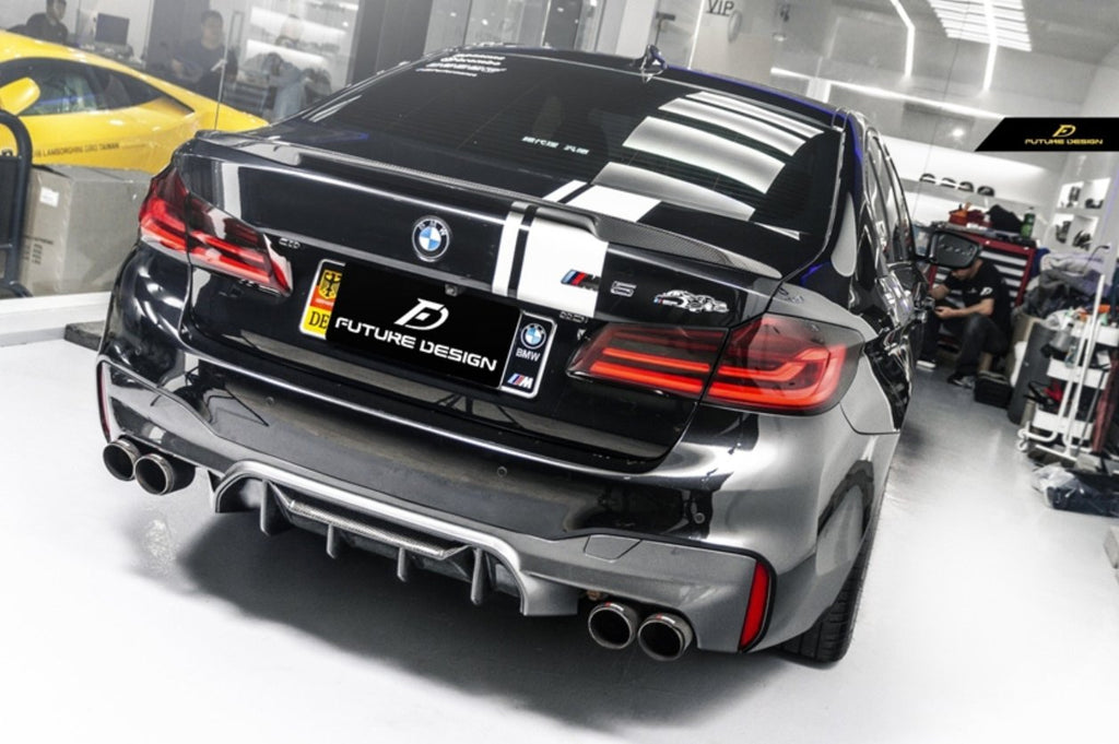FUTURE DESIGN - BMW 5 SERIES G30 PRE LCI CARBON FIBRE REAR DIFFUSER   ( M5 STYLE )