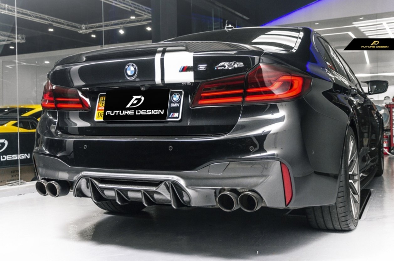 FUTURE DESIGN - BMW 5 SERIES G30 PRE LCI CARBON FIBRE REAR DIFFUSER   ( M5 STYLE )