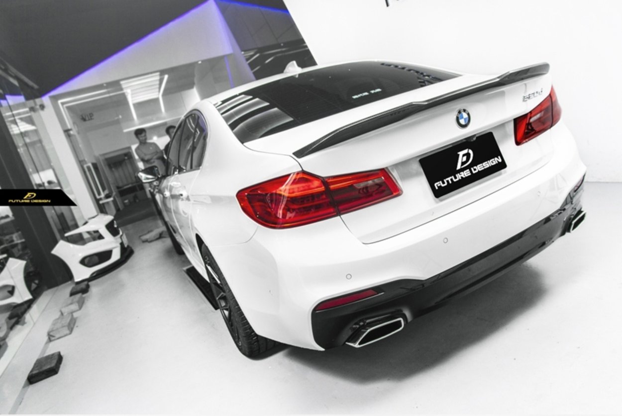 FUTURE DESIGN - BMW 5 SERIES G30 PRE LCI CARBON FIBRE REAR SPOILER  ( CS STYLE )