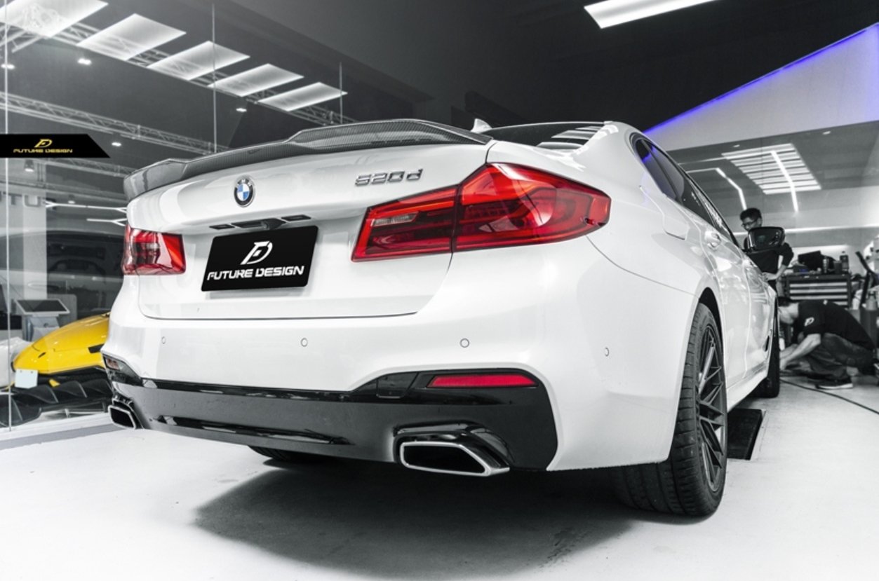 FUTURE DESIGN - BMW 5 SERIES G30 PRE LCI CARBON FIBRE REAR SPOILER  ( CS STYLE )