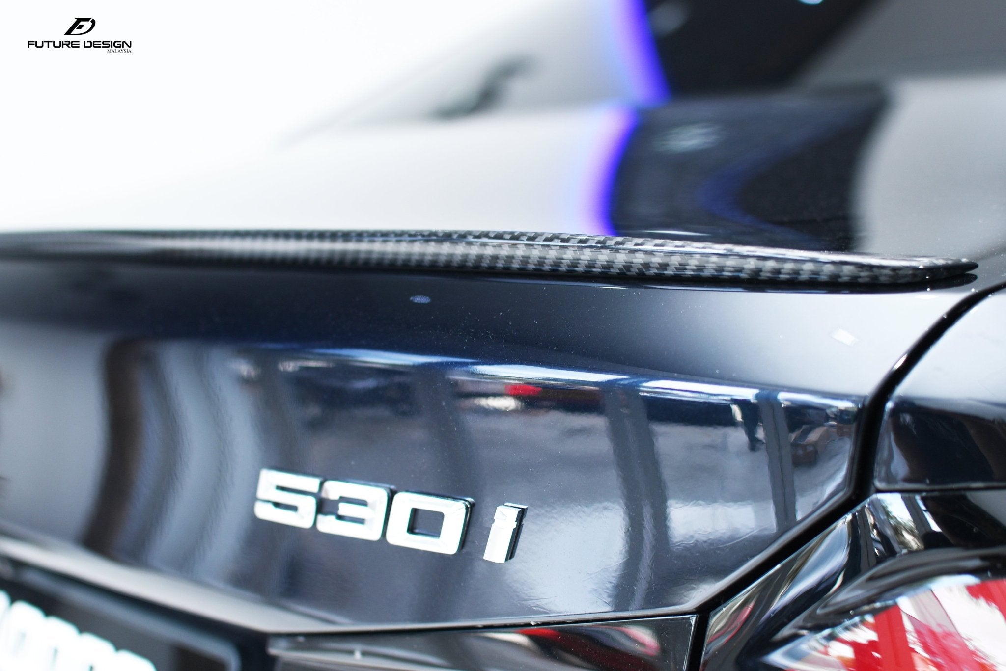 FUTURE DESIGN - BMW 5 SERIES G30 PRE LCI / M5 F90  CARBON FIBRE REAR SPOILER ( OEM STYLE )