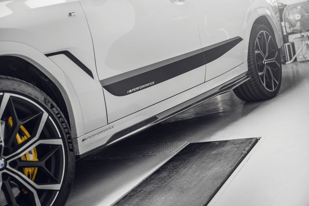 FUTURE DESIGN - BMW G06 X6 CARBON FIBRE SIDE SKIRTS