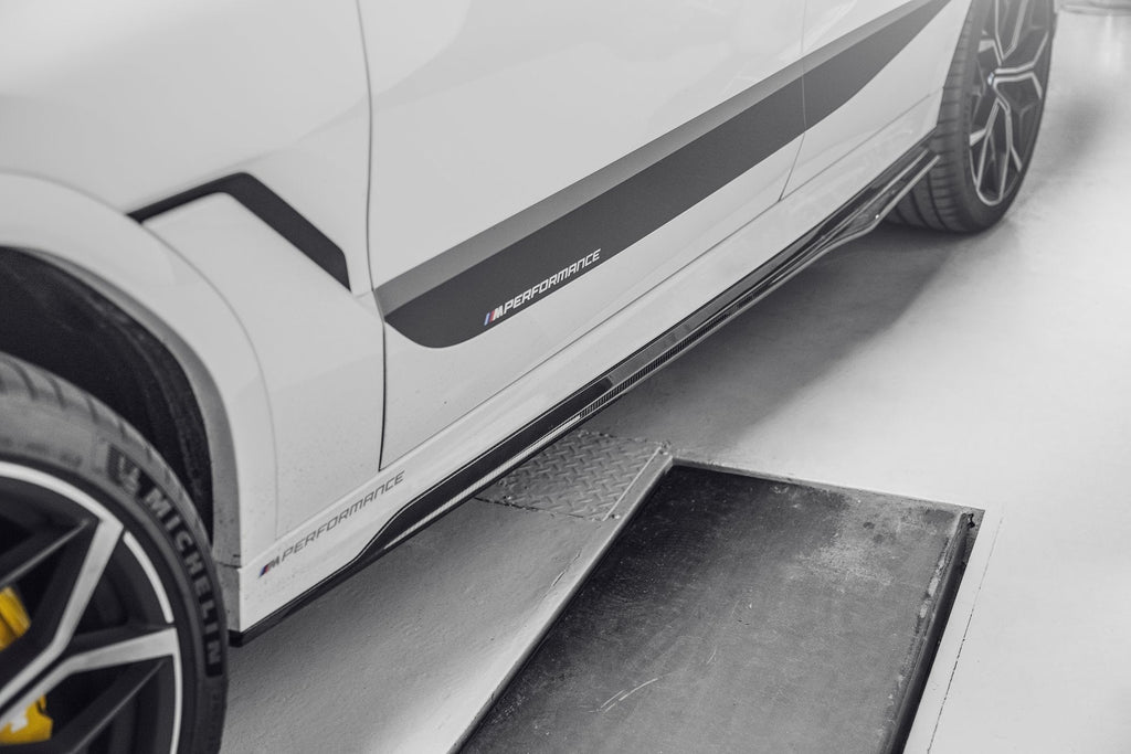 FUTURE DESIGN - BMW G06 X6 CARBON FIBRE SIDE SKIRTS
