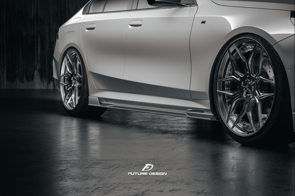 FUTURE DESIGN - BMW I5 G60 DRY CARBON SIDE SKIRTS
