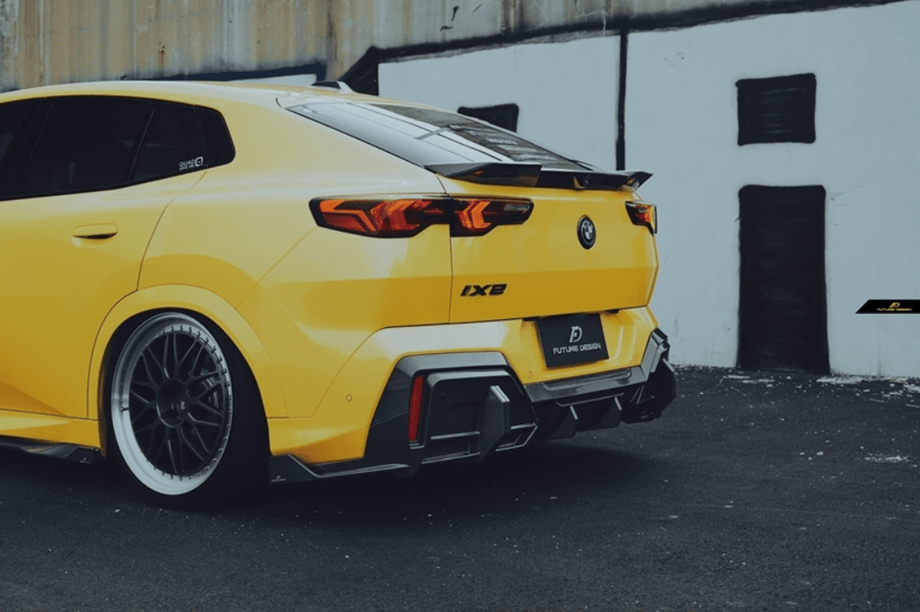 FUTURE DESIGN - BMW IX2 / X2 U10 DRY CARBON REAR DIFFUSER