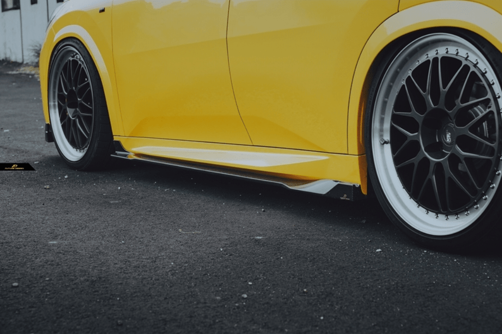 FUTURE DESIGN - BMW IX2 / X2 U10 DRY CARBON SIDE SKIRTS