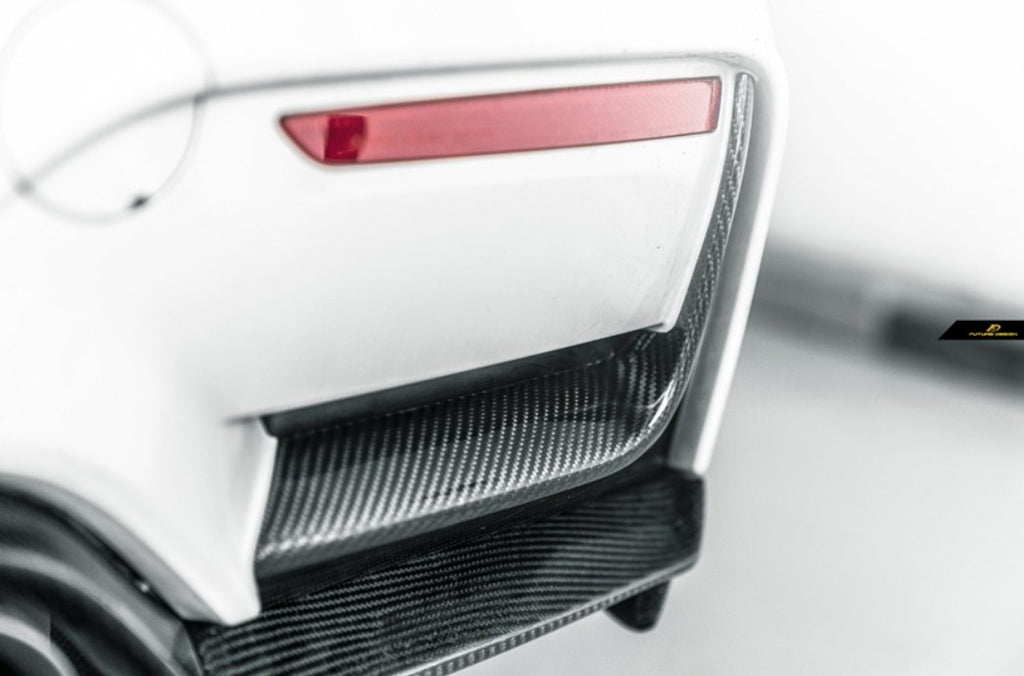 FUTURE DESIGN - BMW M3 F80 / M4 F82 F83 CARBON FIBRE REAR BUMPER TRIM