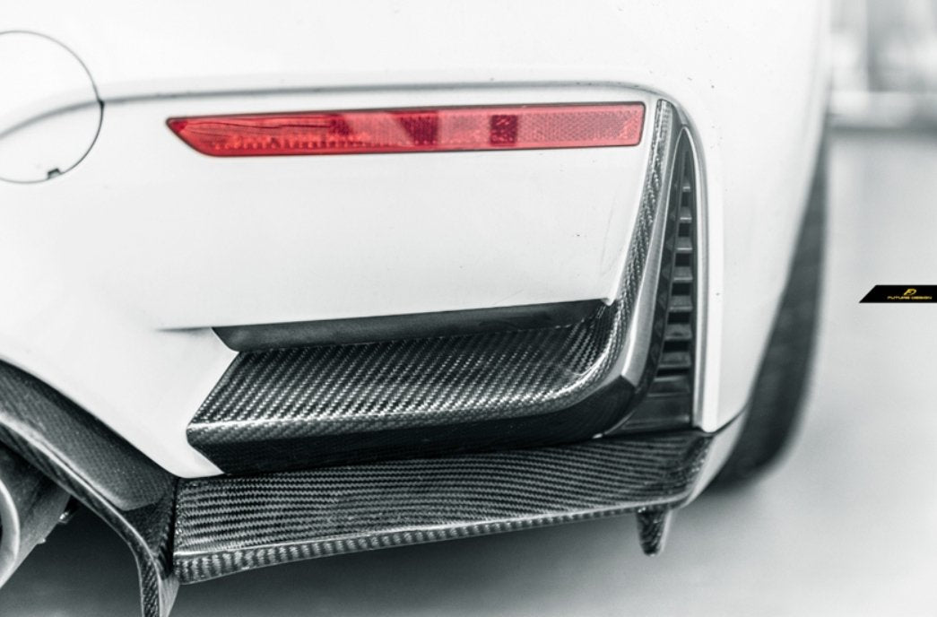 FUTURE DESIGN - BMW M3 F80 / M4 F82 F83 CARBON FIBRE REAR BUMPER TRIM