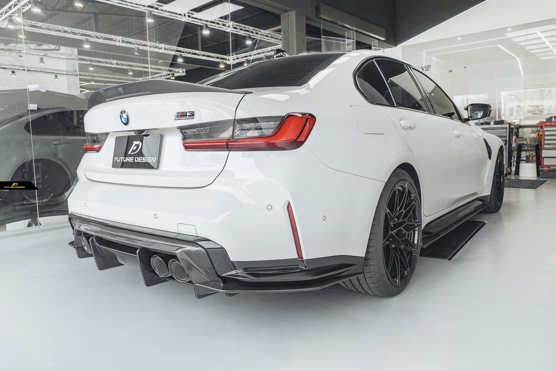 FUTURE DESIGN -  BMW M3 G80 / G81 & BMW M4 G82 / G83 2021+ V2 CARBON FIBRE REAR DIFFUSER