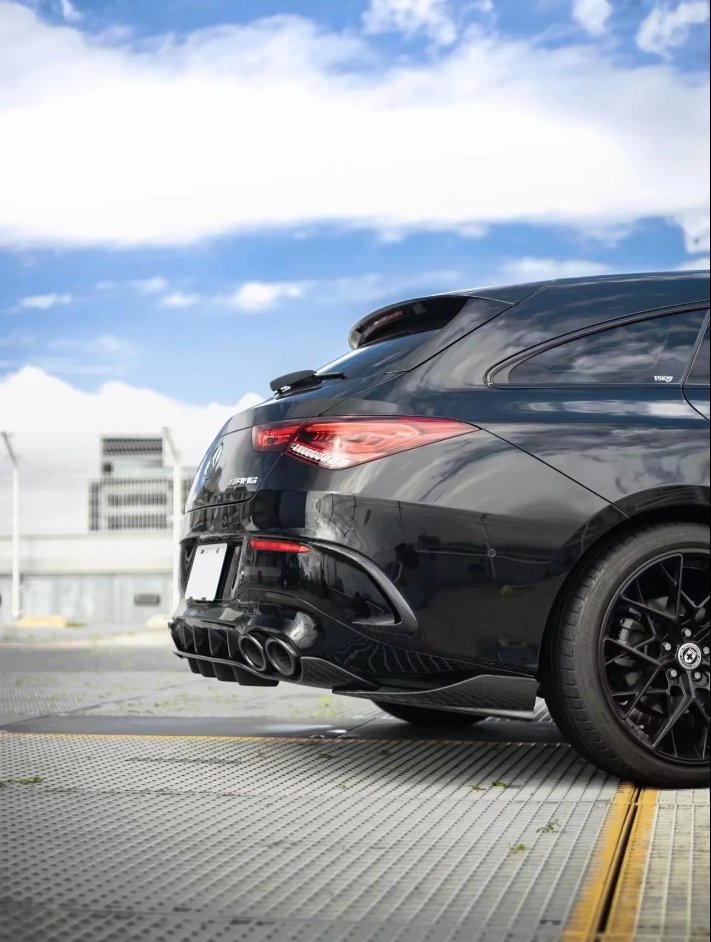 FUTURE DESIGN - MERCEDES BENZ C118 CLA35 CLA45 CARBON FIBRE REAR CANNARDS