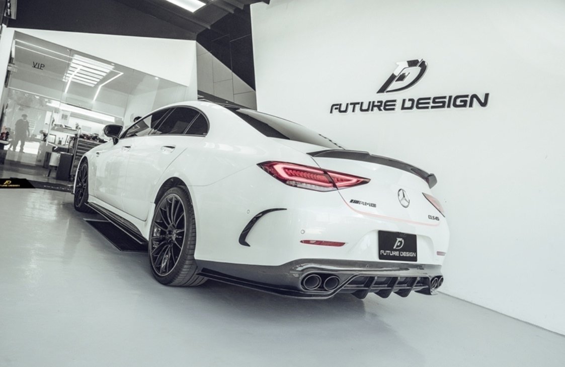 FUTURE DESIGN - MERCEDES BENZ CLS W257 DRY CARBON FIBRE REAR DIFFUSER