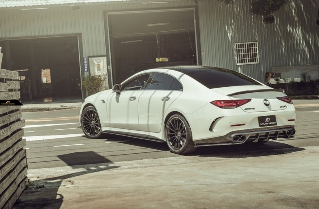 FUTURE DESIGN - MERCEDES BENZ CLS W257 DRY CARBON FIBRE REAR DIFFUSER