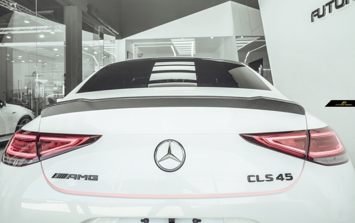 FUTURE DESIGN - MERCEDES BENZ CLS W257 DRY CARBON FIBRE REAR SPOILER V1