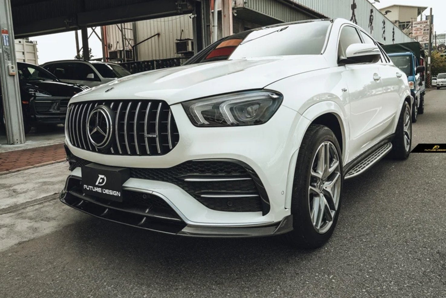 FUTURE DESIGN - MERCEDES GLE COUPE W167 CARBON FIBRE FRONT LIP SPLITTER