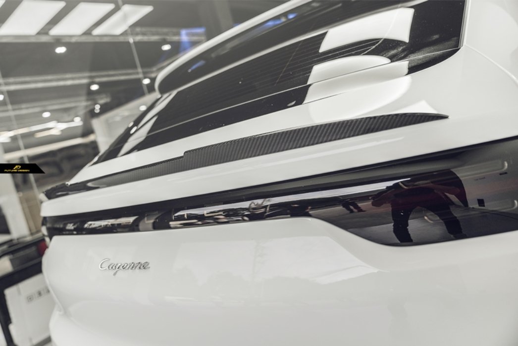 FUTURE DESIGN - PORSCHE CAYENNE COUPE 9Y3 DRY CARBON FIBRE SPOILER