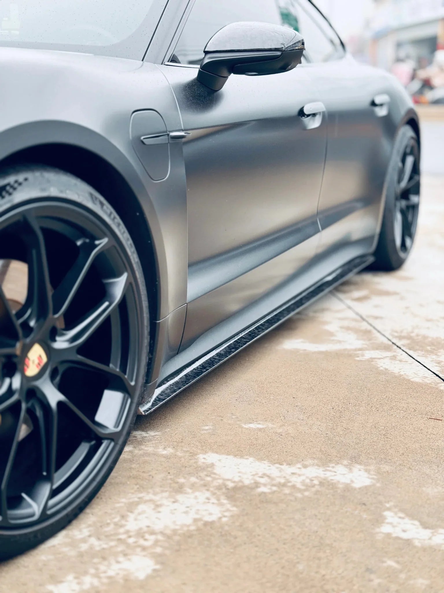 FUTURE DESIGN - PORSCHE TAYCAN CARBON FIBRE FRONT LIP SPLITTER V2
