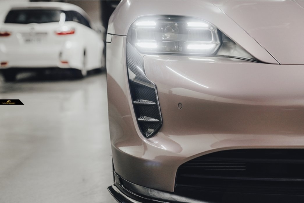 FUTURE DESIGN - PORSCHE TAYCAN DRY CARBON FIBRE FRONT BUMPER AIR INTAKES