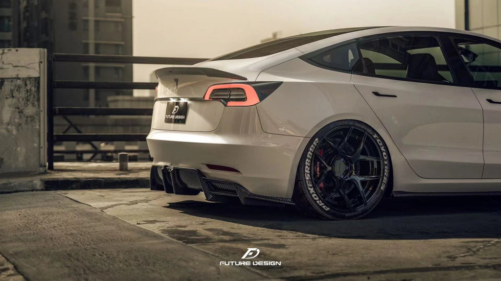 FUTURE DESIGN - TESLA MODEL 3 DRY CARBON REAR DIFFUSER