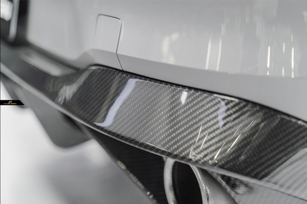 FUTURE DESIGN - VOLKSWAGEN GOLF MK8 GTI / R LINE CARBON FIBRE REAR DIFFUSER