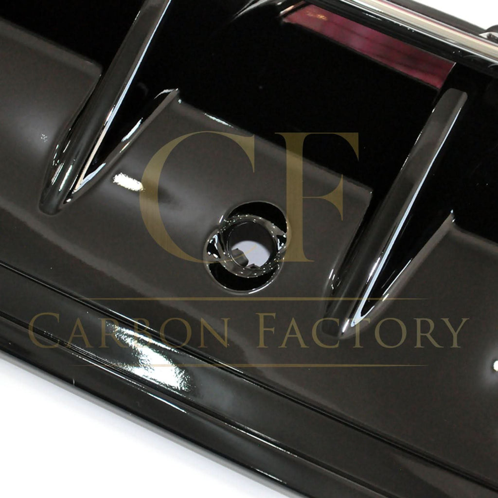 CF Style Gloss Black Rear Diffuser & Exhaust Tips for Mercedes Benz W205 C Class & C63 Saloon & Estate 15-21