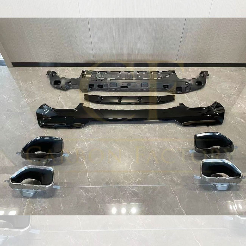 440 Style Gloss Black Rear Diffuser with Exhaust Tips for BMW 4 Series G22 20-Present