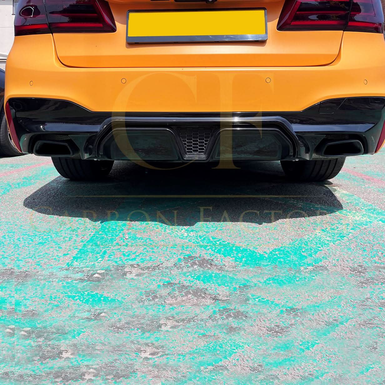 CS Style Gloss Black Rear Diffuser for BMW F90 M5 & G30 G31 5 Series M Sport 17-24
