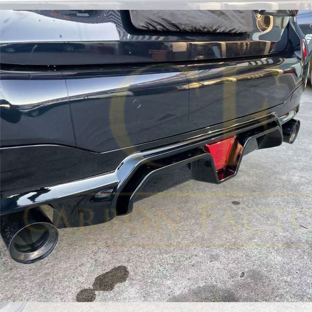 CS Style Gloss Black Rear Diffuser for BMW F90 M5 & G30 G31 5 Series M Sport 17-24