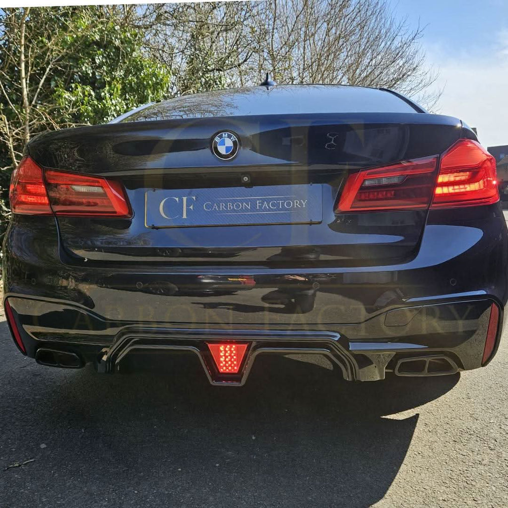 CS Style Gloss Black Rear Diffuser for BMW F90 M5 & G30 G31 5 Series M Sport 17-24