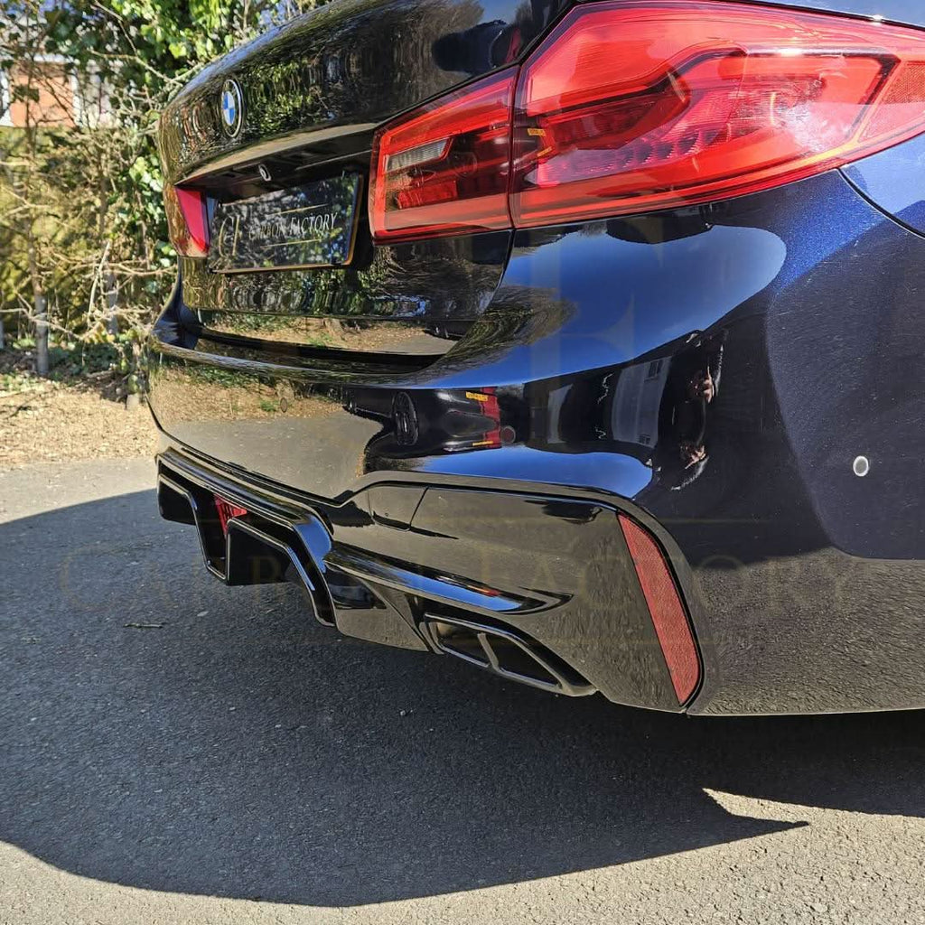 CS Style Gloss Black Rear Diffuser for BMW F90 M5 & G30 G31 5 Series M Sport 17-24